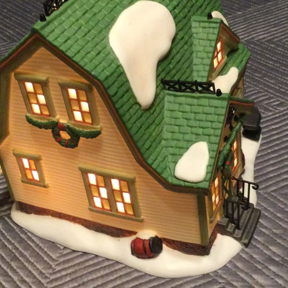 Department 56 New England Village Series “Van Guilder’s Ornamental Ironworks” - Picture 5 of 11